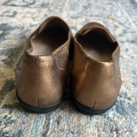 Clarks *Gold Metallic* Sara Poppy Loafer | size 6.5 | Ortholite Insole | EUC - Picture 5 of 12